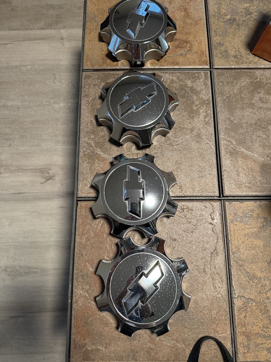 Chev Hd Pickup Center Caps