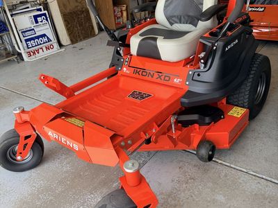 Ariens IKON XD 42 Zero Turn Mower