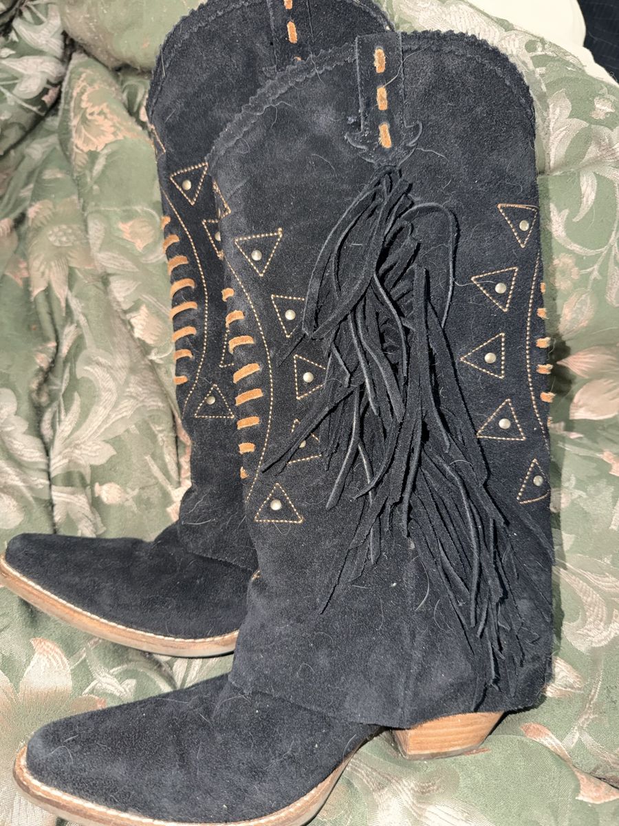 Like New Dingo 8.5 Fringe Cowboy Boot