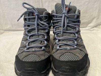 Merrell Moab mid Wtrprf Castlerock women’s size 8 lightly used hiking boots