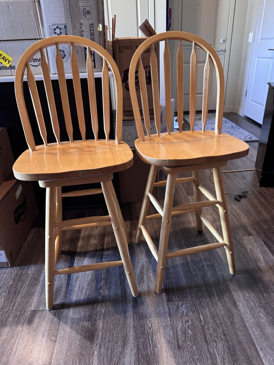 Pair of Light Wood Spindle Back Bar Stools - Good Condition, Ready for Your Home!