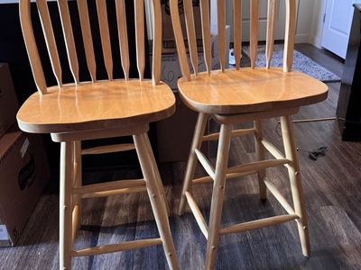 Pair of Light Wood Spindle Back Bar Stools - Good Condition, Ready for Your Home!