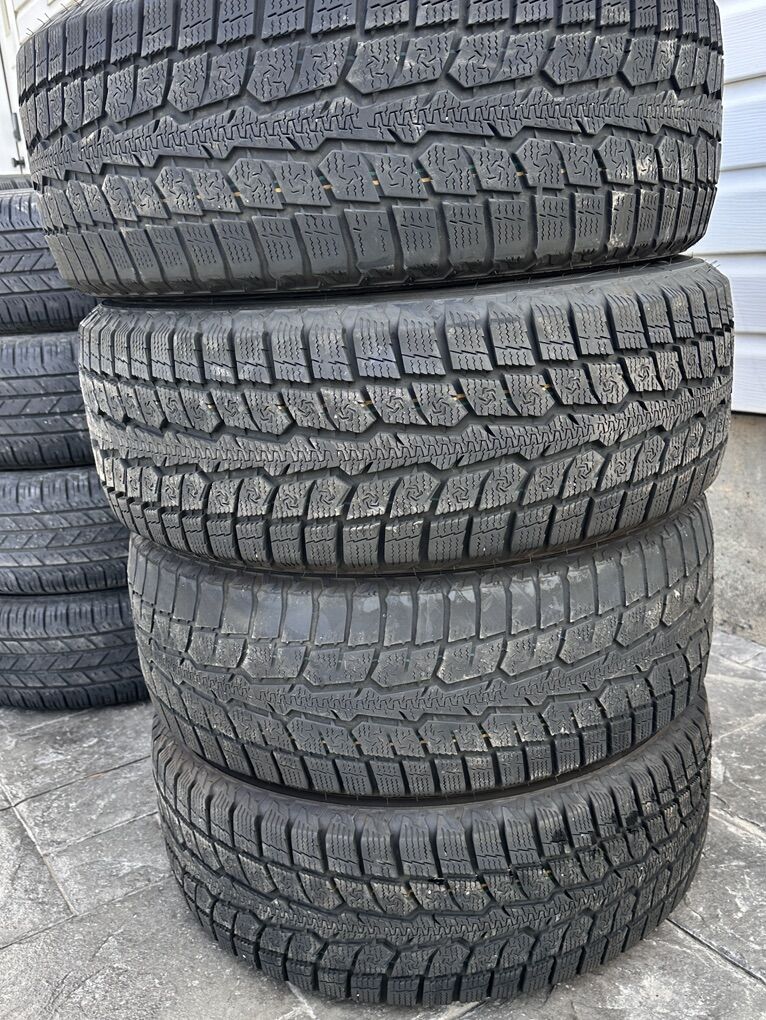 225/60/17 Toyo Observe Gsi-6