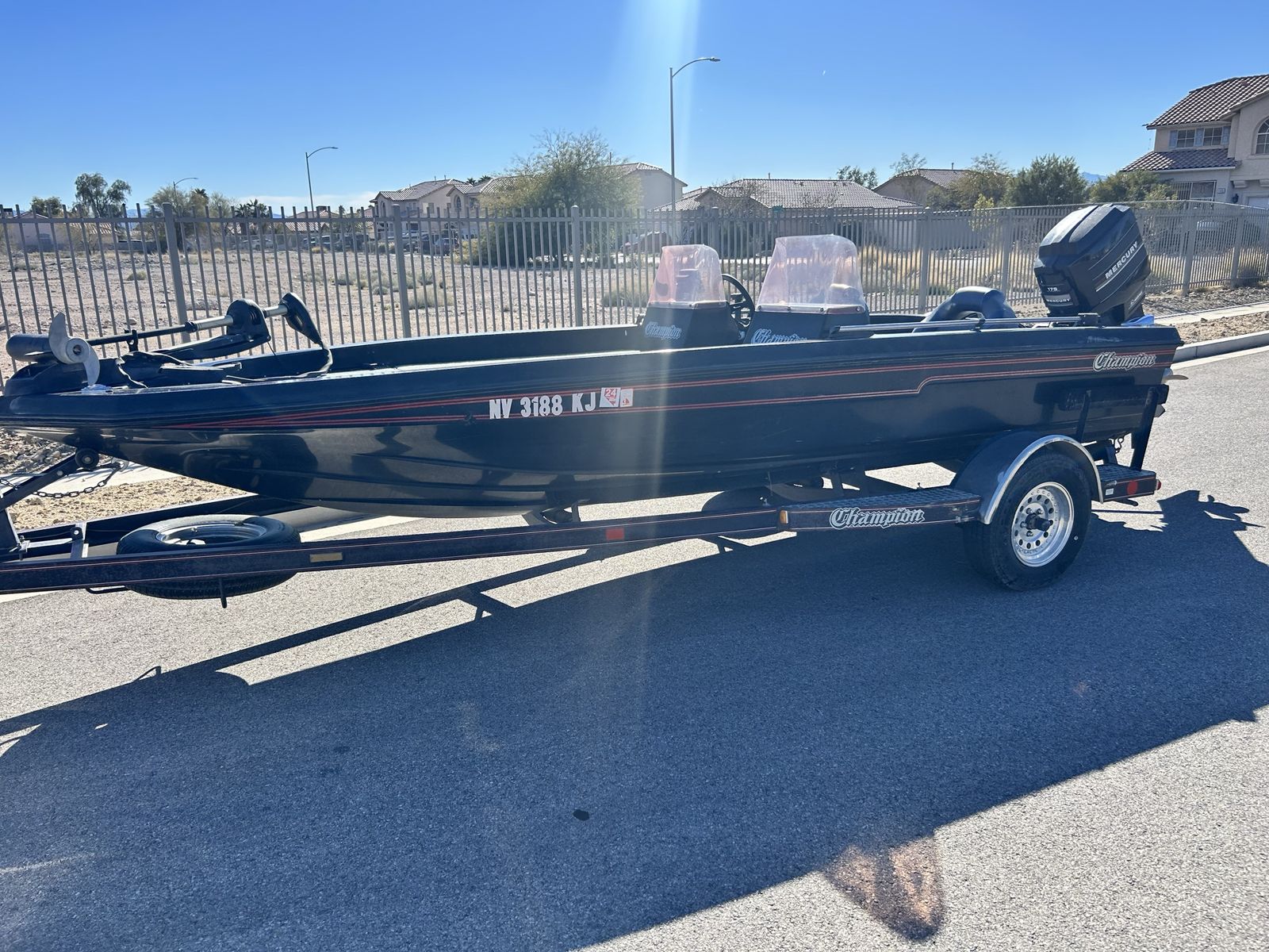 1988 Champion bas boat