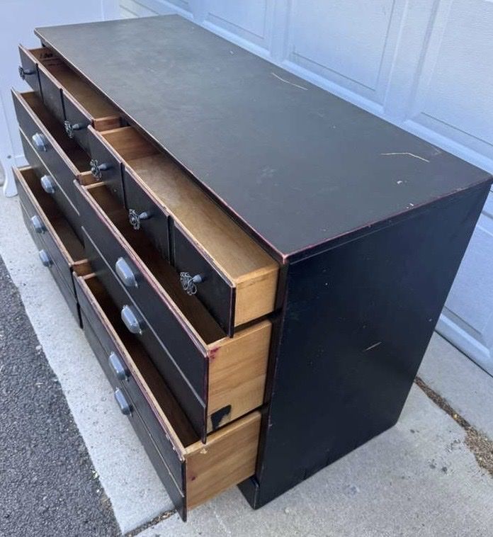 Black dresser