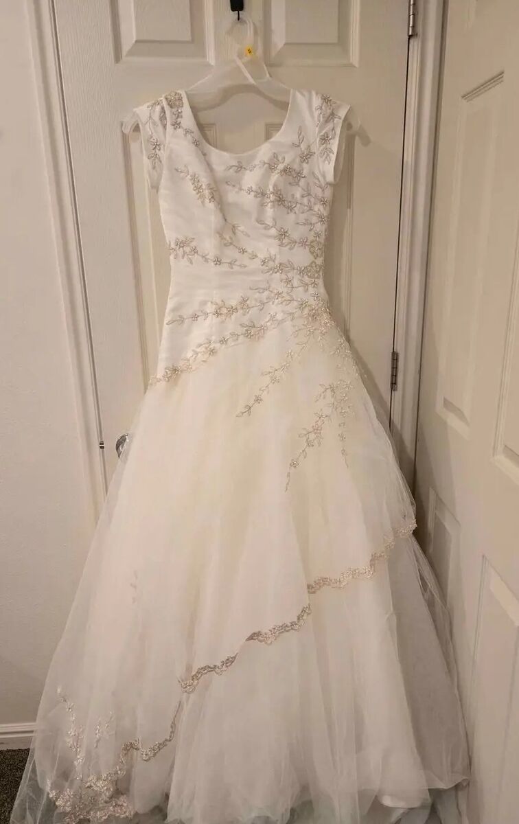 Wedding dress for sale