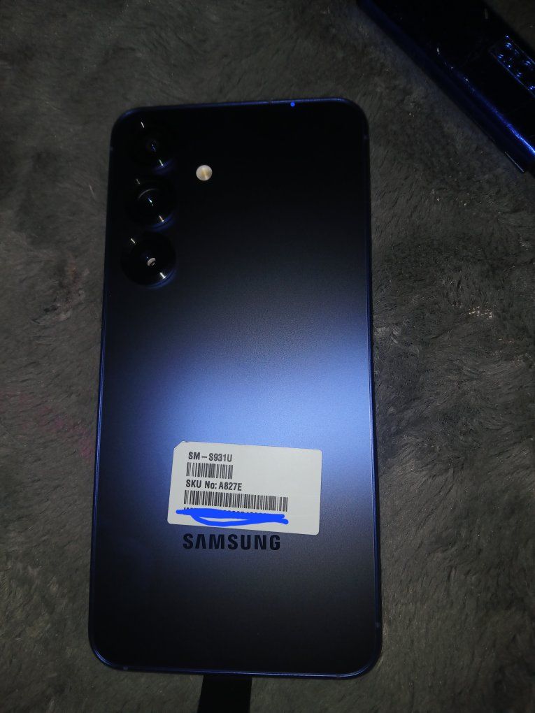 Samsung Galaxy SM-S931U Smartphone - AT&T Carrier