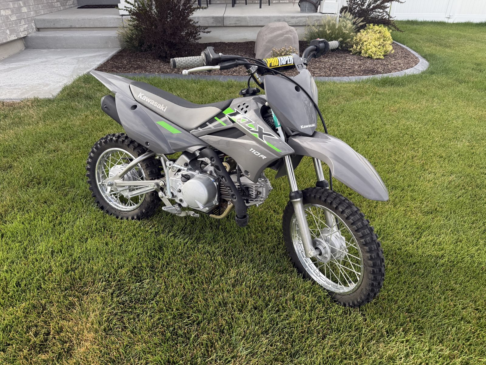 2025 klx110r