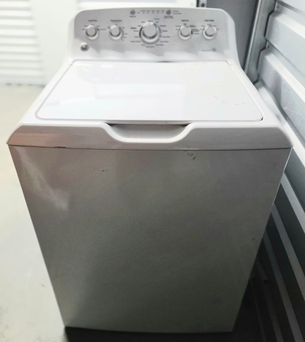 Main image 2