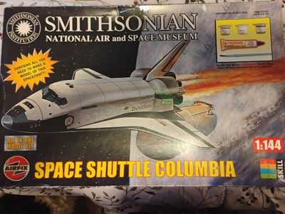 Smithsonian space shuttle model kit