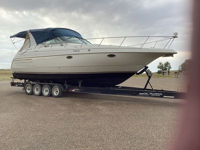 Cruisers Yacht 3575