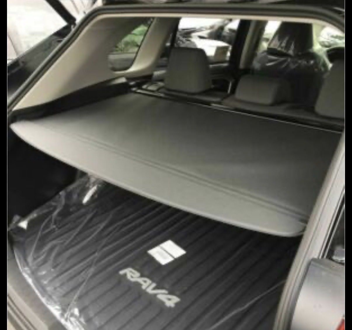 2021 Toyota Rav4 XSE rear cargo cover
