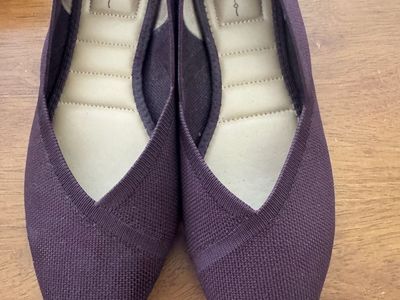 Me Too EVA Burgundy Knit Pointed Toe Flats, Size 10M