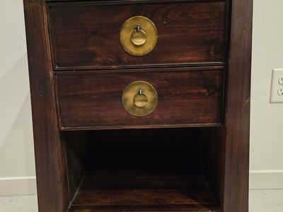 Nightstand – Good Condition (Minor Surface Scratches)