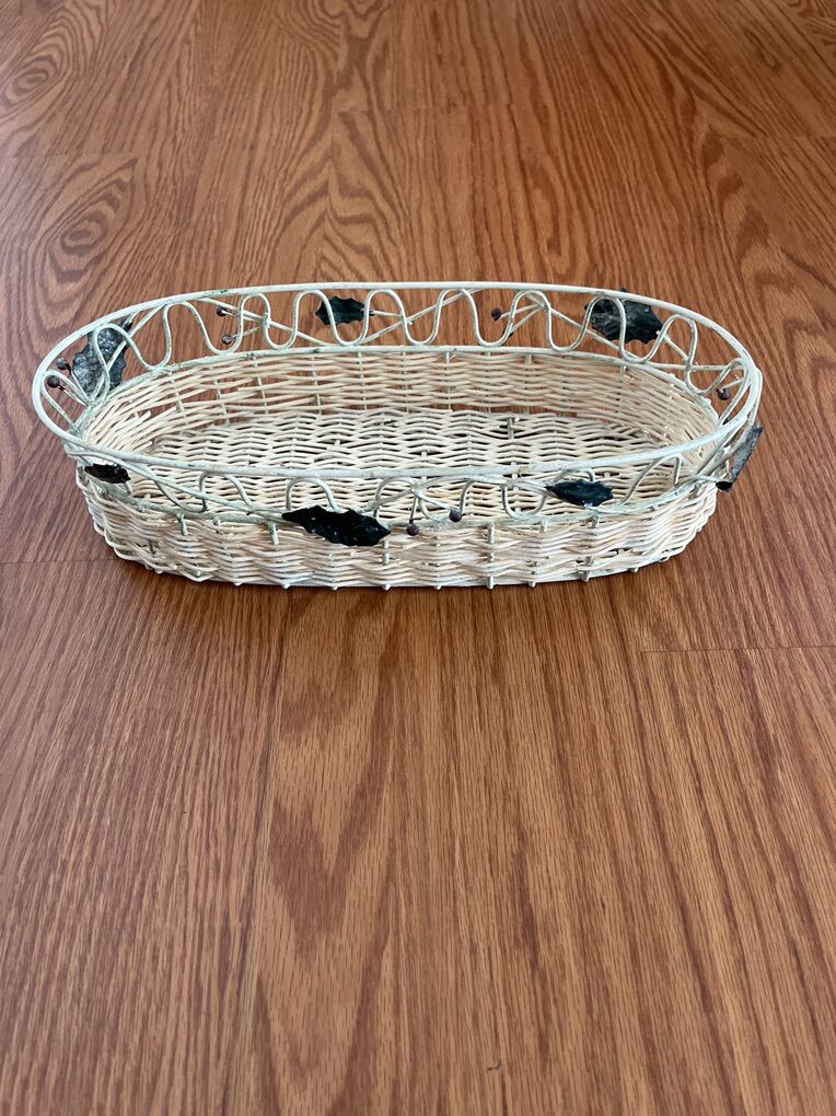 Metal And Wood Bread Basket/Home Decor