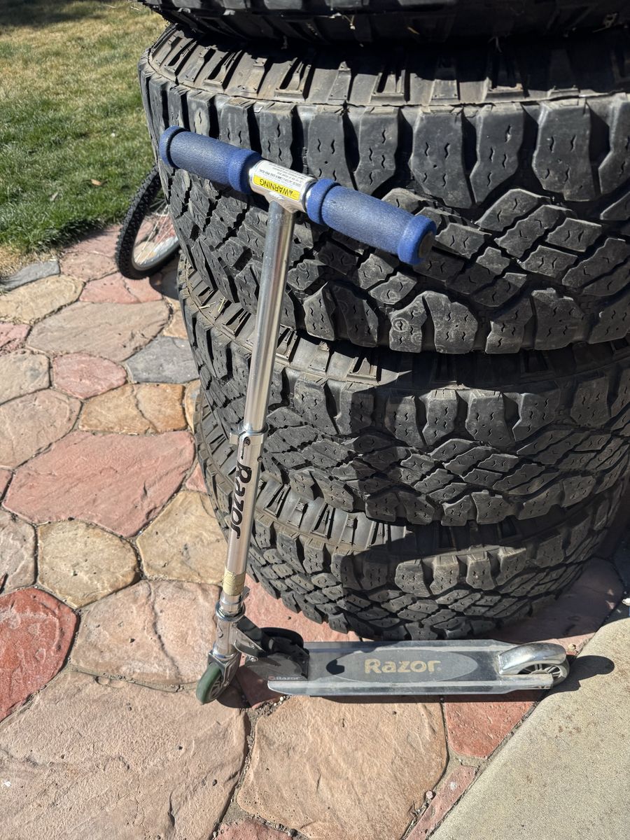 Razor scooter