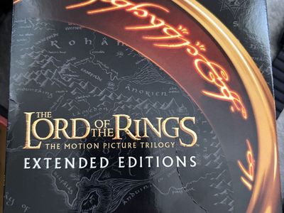 The Lord of the Rings: The Motion Picture Trilogy Extended Editions Blu-ray Box Set