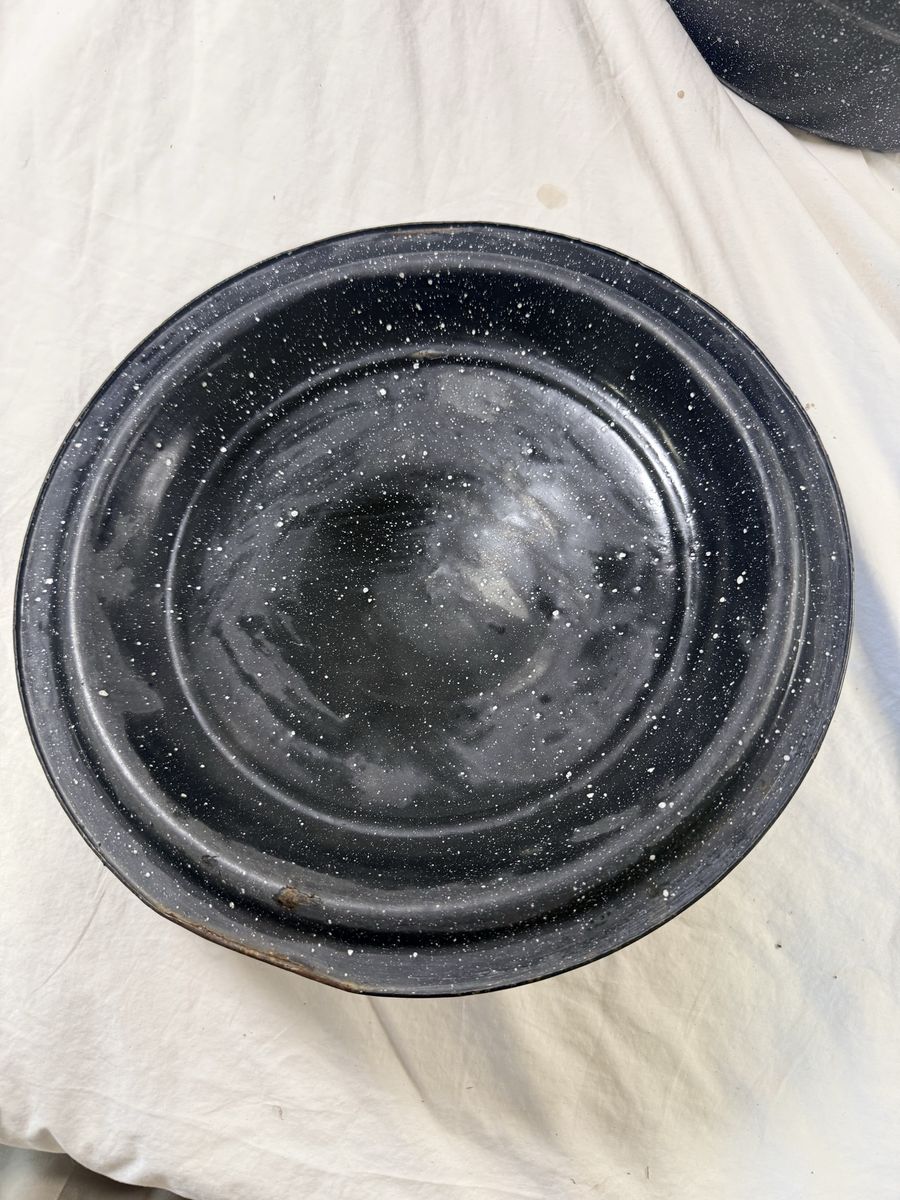 Main image 3