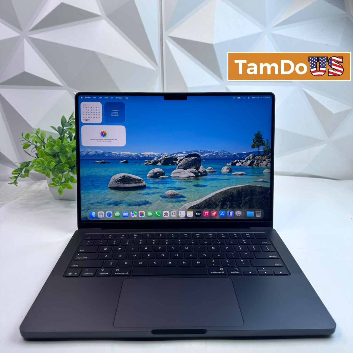 MacBook Pro (14-inch, Apple M5, 2025) 10-Core GPU, 16GB, 512GB SSD, Space Black