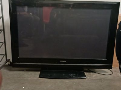 43" plasma TV