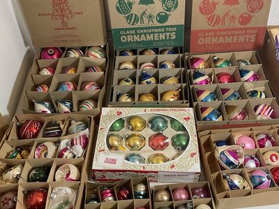 BUYING Vintage Christmas Ornaments | Shiny Brite, West Germany, Blow Molds & More