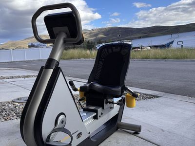LeMond G-Force RT Commercial Recumbent Bike – Self Powered – Gym Quality
