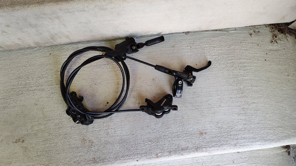 Shimano Deore 6120 Four Piston Brakeset