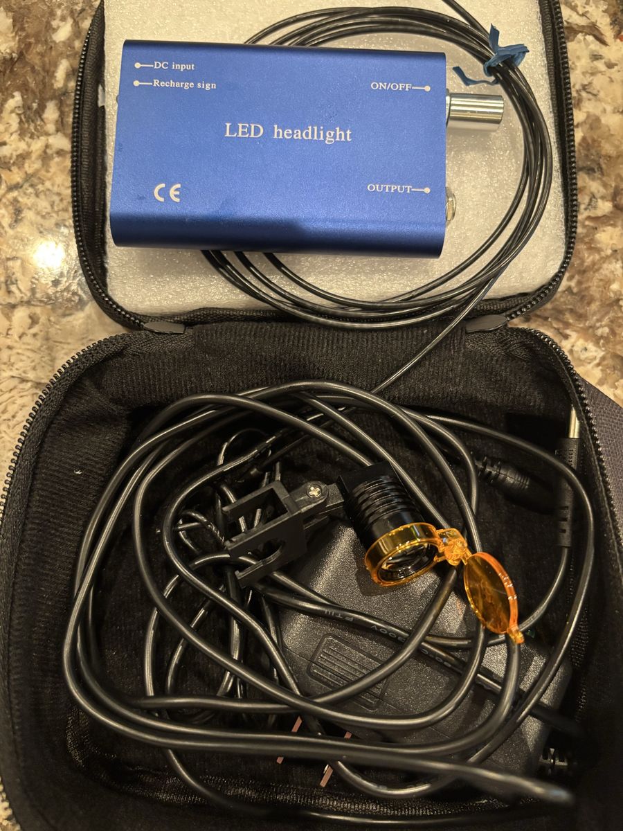 Dental light & battery