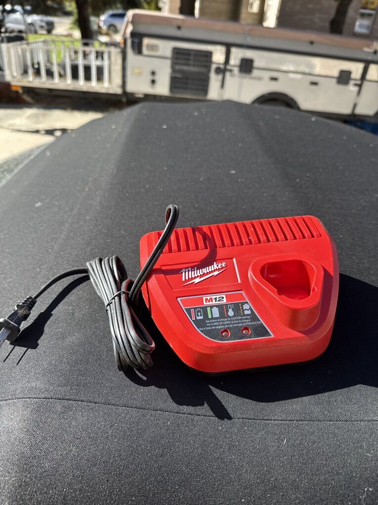 New Milwaukee M12 Battery Charger