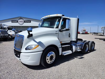 2021 INTERNATIONAL LT