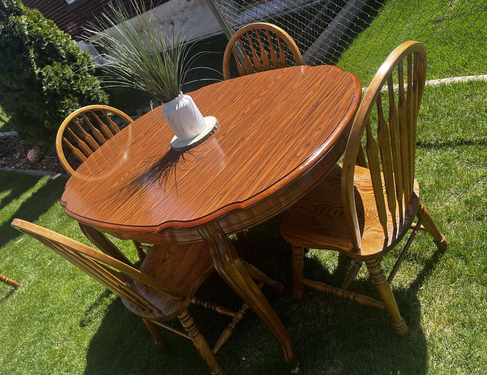 Very Solid Dining Table Set