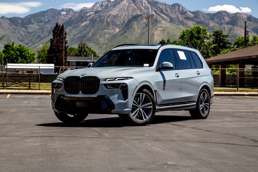 2024 BMW X7 xDrive40i