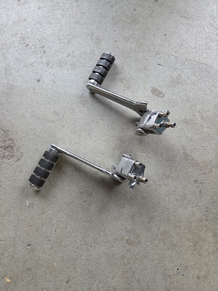 Harley Davidson passenger highway foot steps