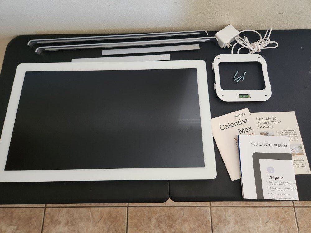 Skylight Calendar Max (27" Shadow Box/Natural Aluminum), Like New in Box