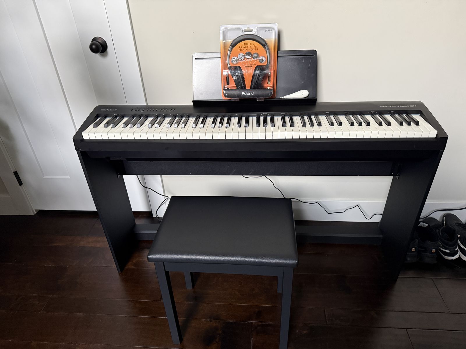 Roland FRP Nuvola Digital Piano/ Keyboard Bundle w/ Stand, Bench, headphone, music holder,3-pedals.