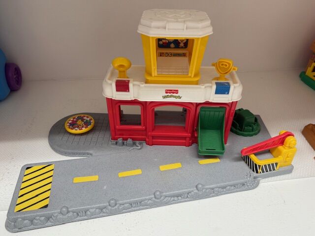 Vintage Fisher Price Airport Runway Landing Pad Control Tower Play Set