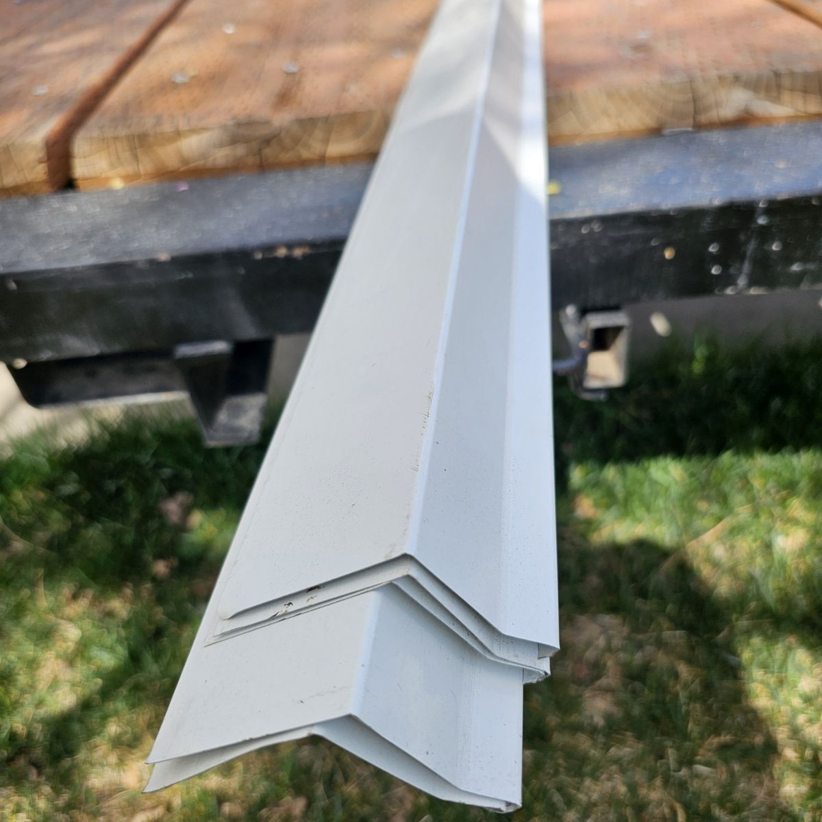 White drip edge home 60 feet