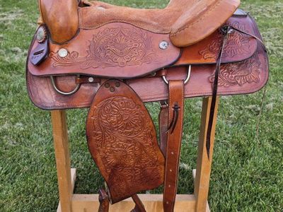 17" Trail Saddle Made By Buffalo Saddlery