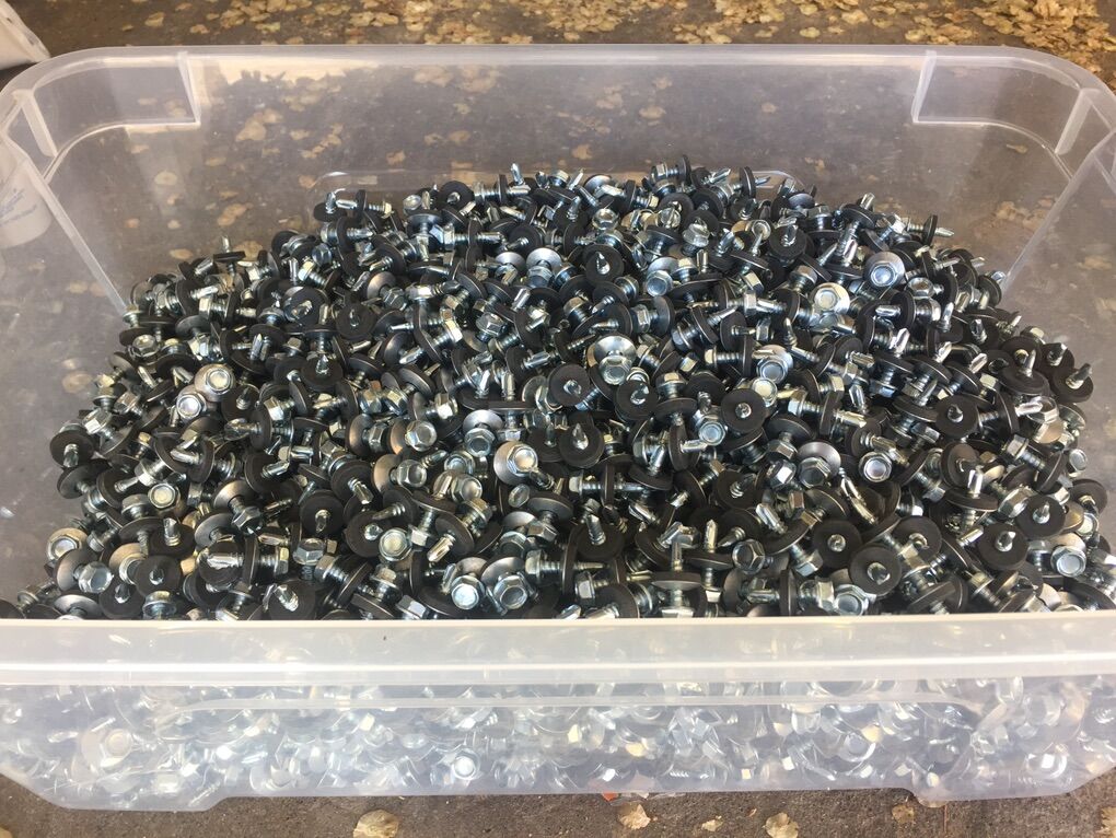 #10 Self Tapping | Rubber Washer | 3/4” Screws