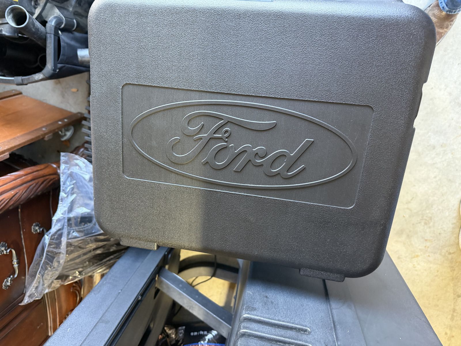 Ford Dual Gooseneck Hitch Kit