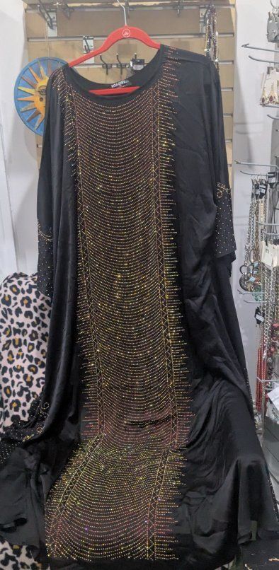 Main image 3