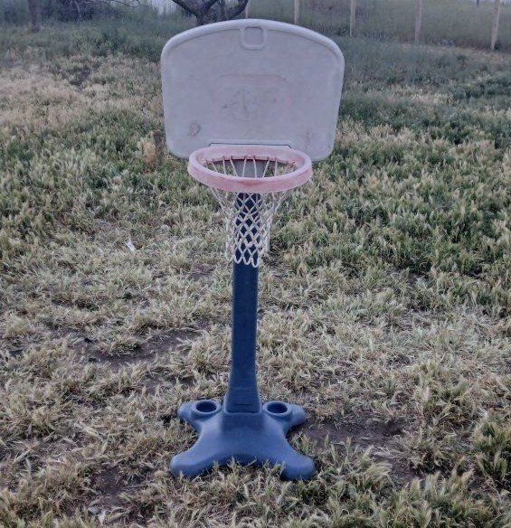 Little Tikes Basketball Hoop
