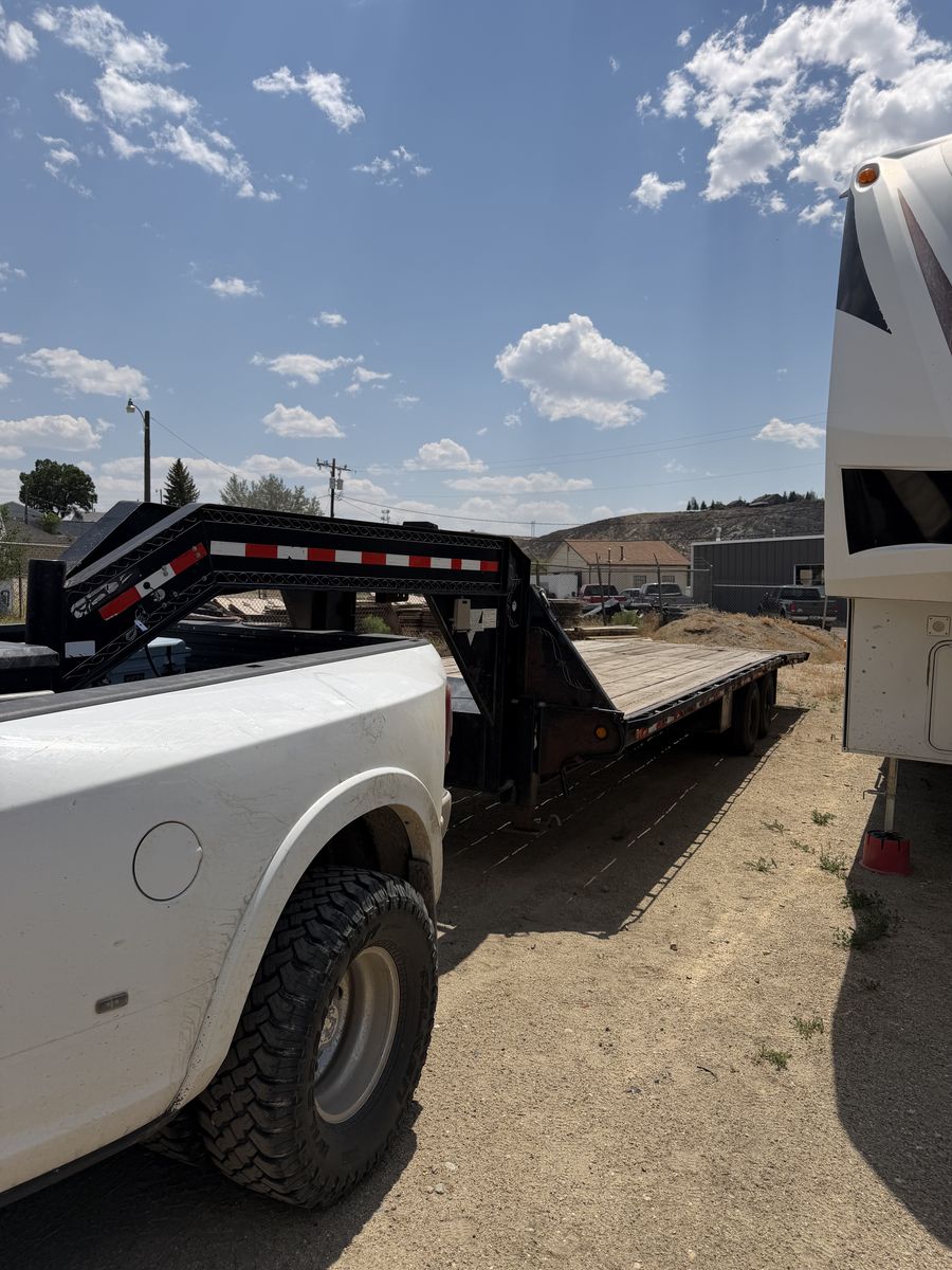 2007 pj 30’ trailer