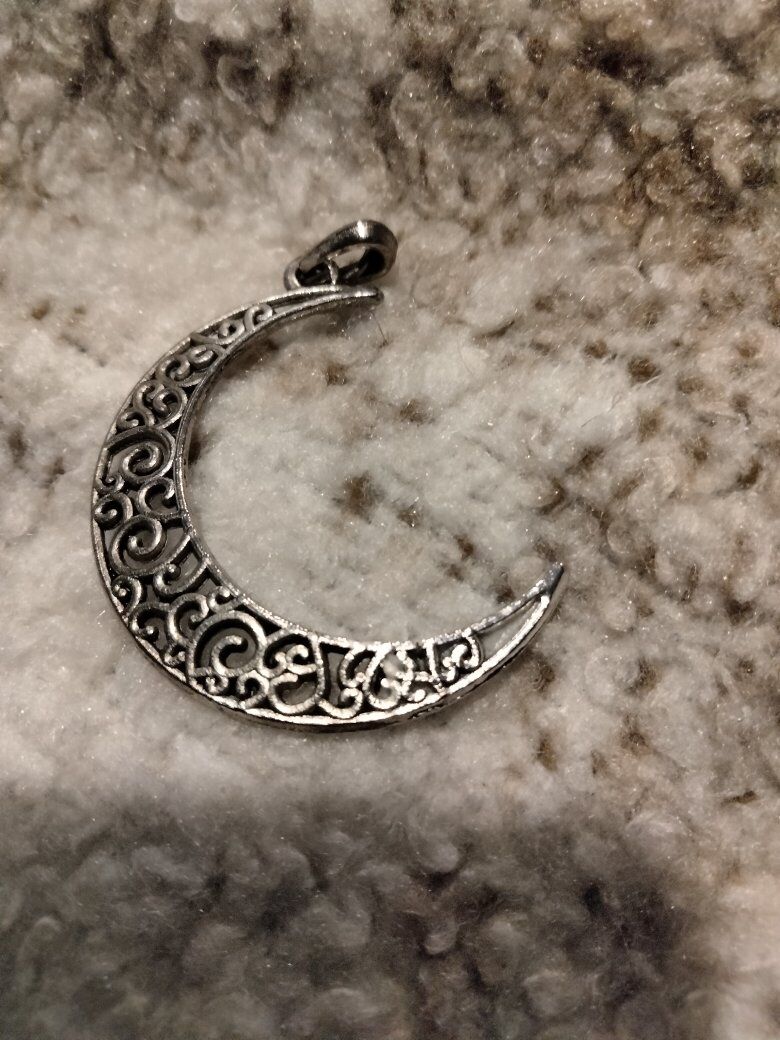 Moon Pendant