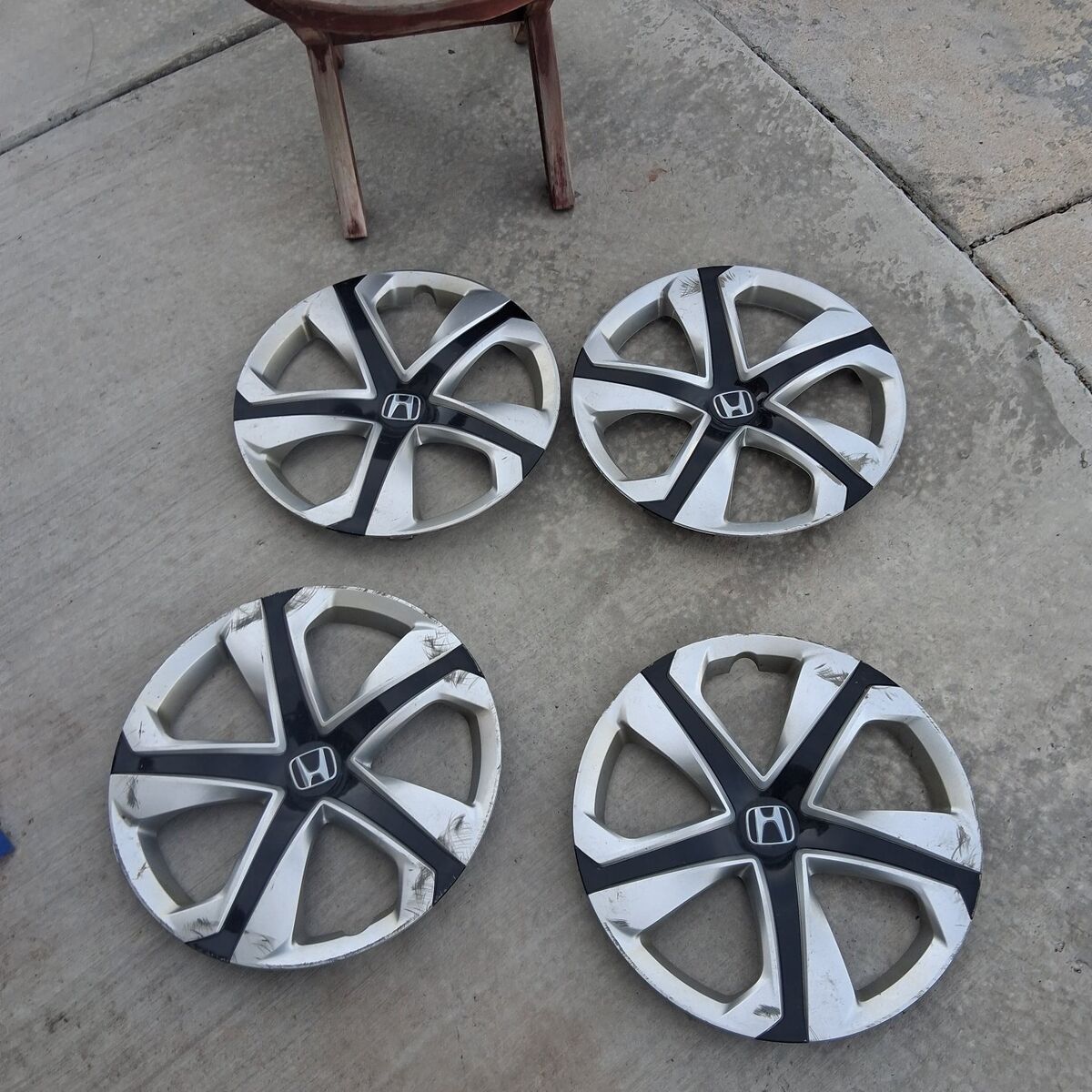 16 honda 5x114.3 hub caps