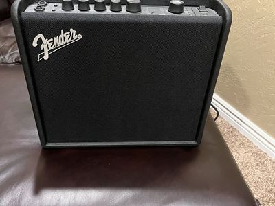 Fender Mustang LT25 Guitar Amp – Like New – $100