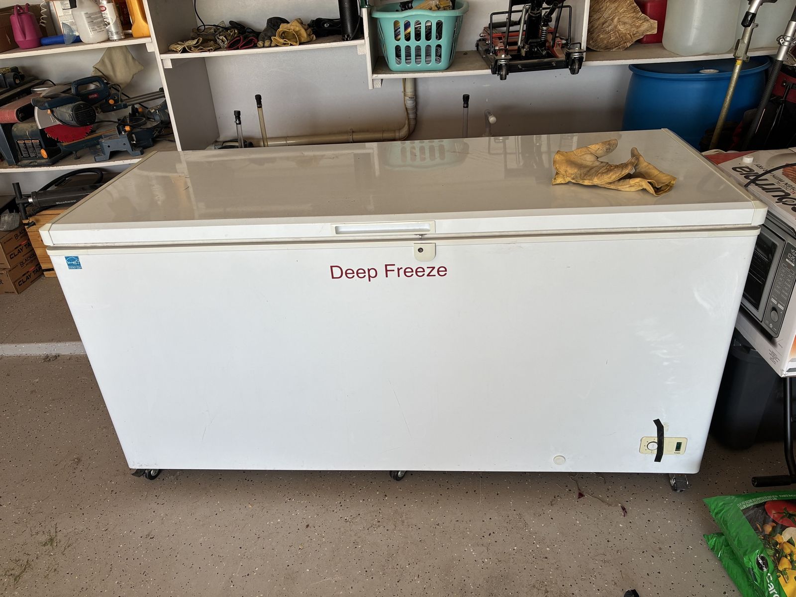 Chest freezer