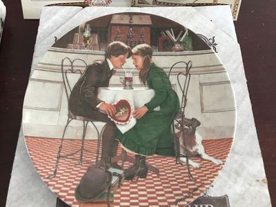 Americana Holidays Collectible Plates