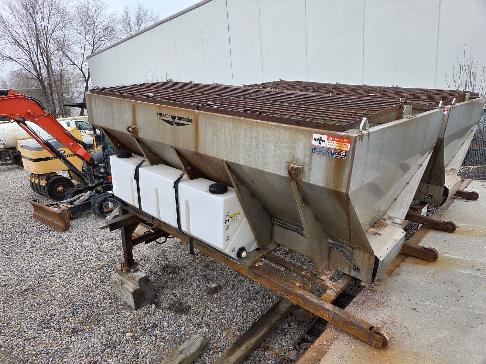 Swenson Spreader Stainless Steel Sander Bed