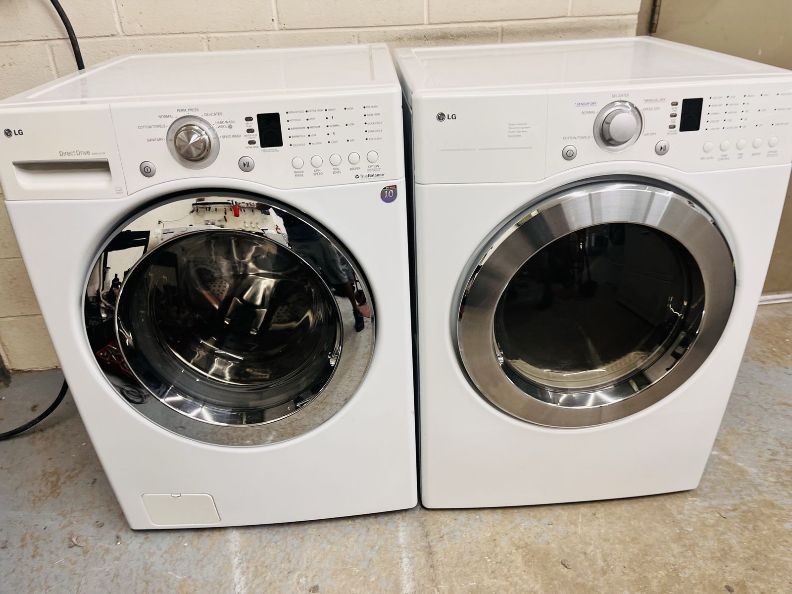 LG stackable washer and dryer set